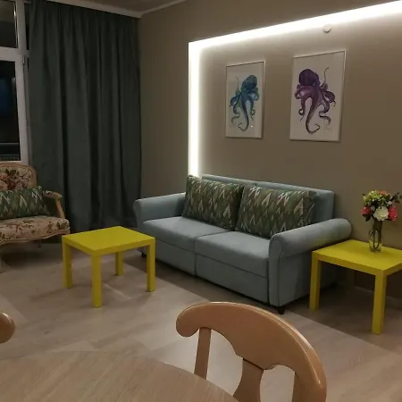 Апартамент Color Sea Sunny Center
